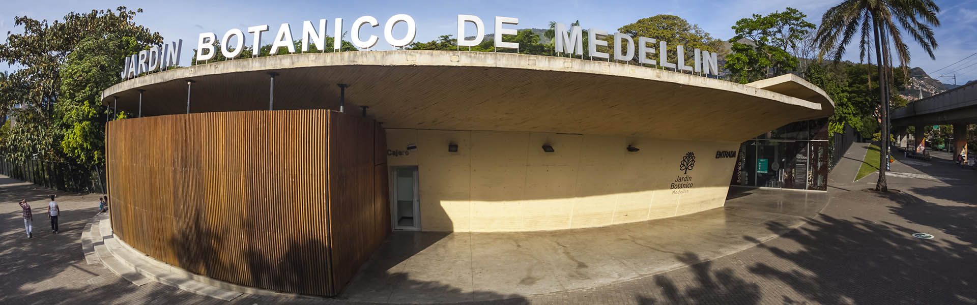 Entrada del Jardín Botánico de Medellín